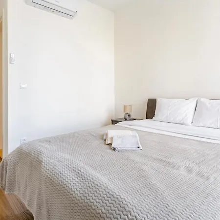 The Gates 410 Apartament Belgrad